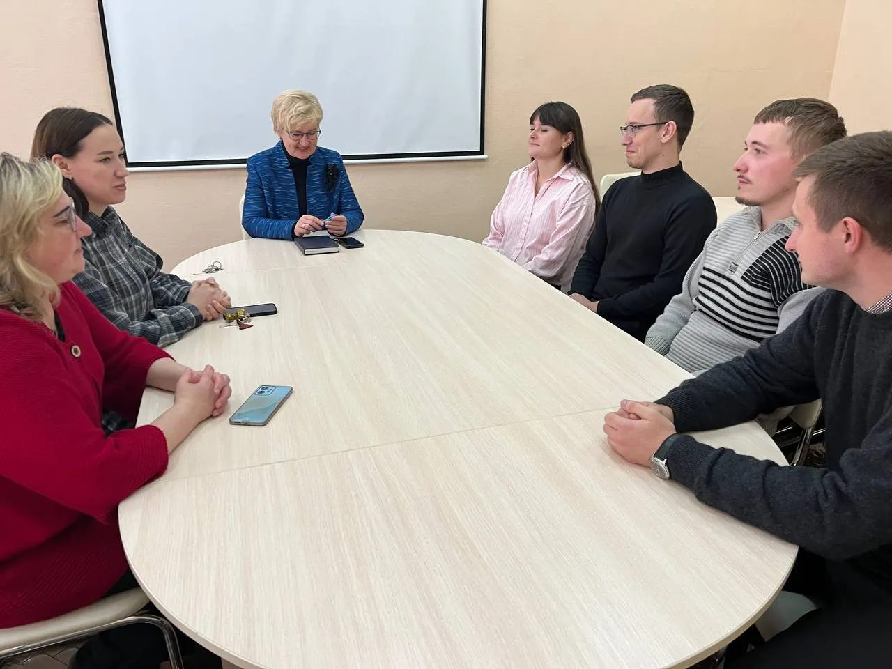 Профессия с молодым лицом: в колледже состоялась встреча с молодыми специалистами